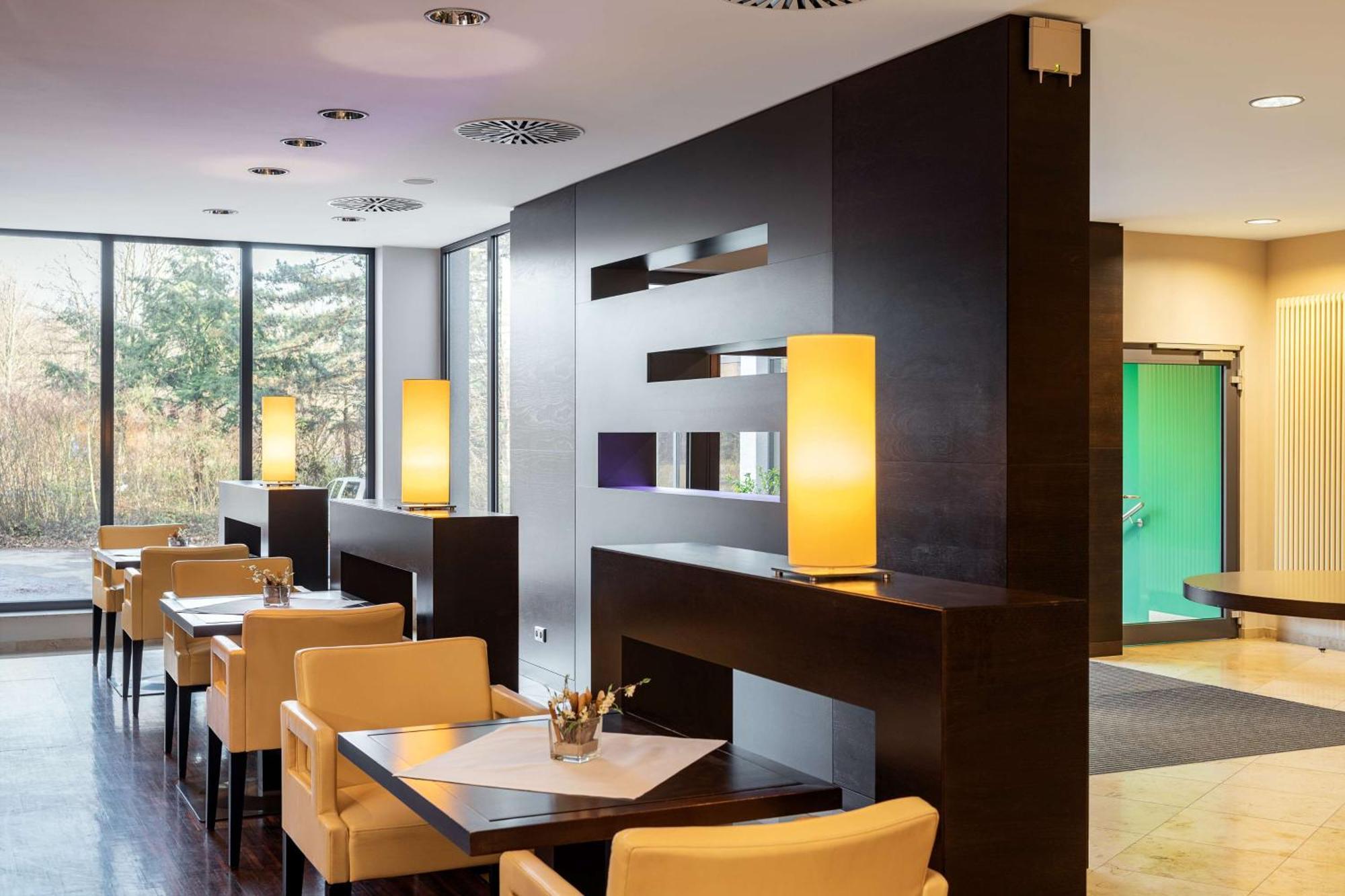 Nh Stuttgart Airport Hotel Filderstadt Exterior photo