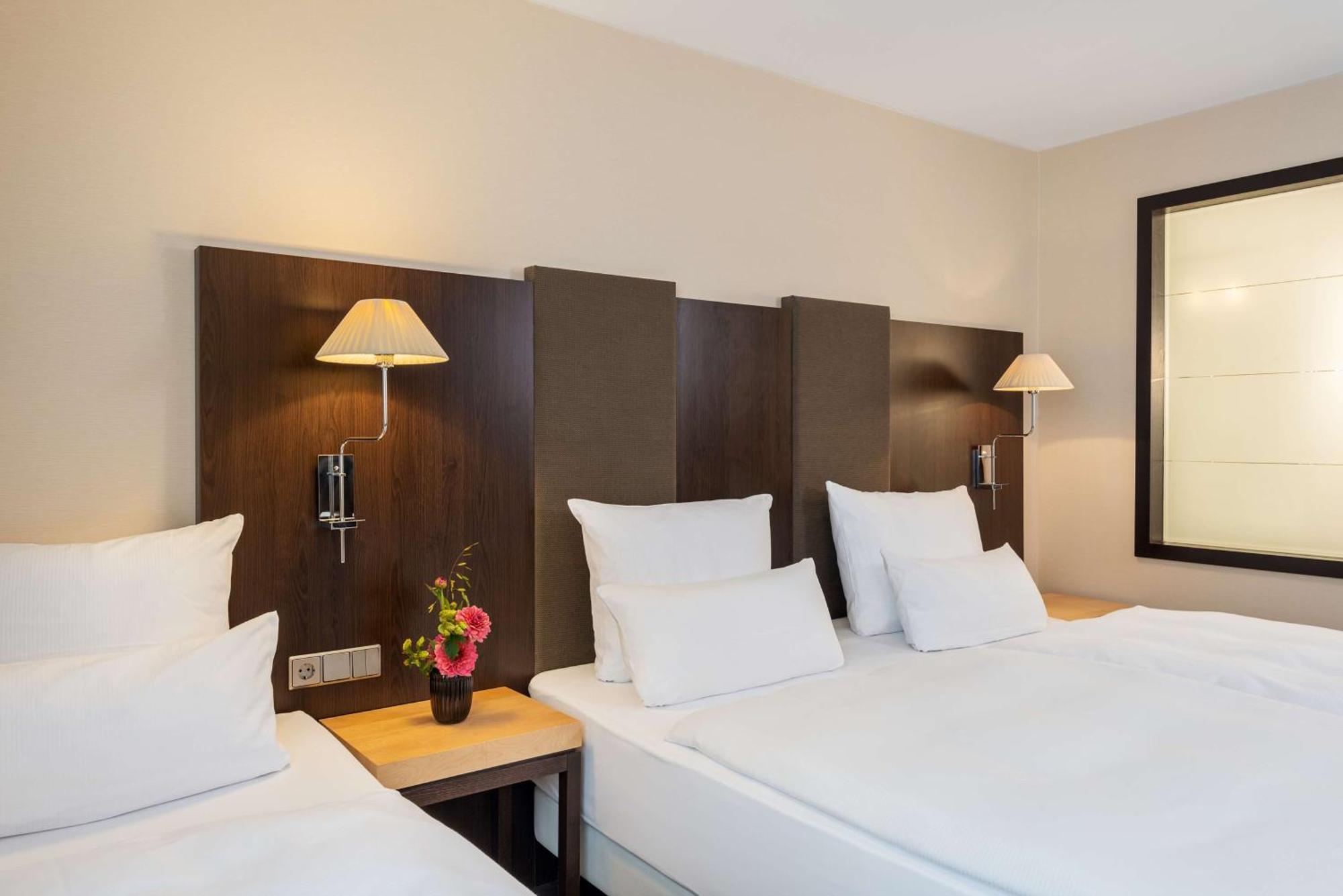 Nh Stuttgart Airport Hotel Filderstadt Exterior photo