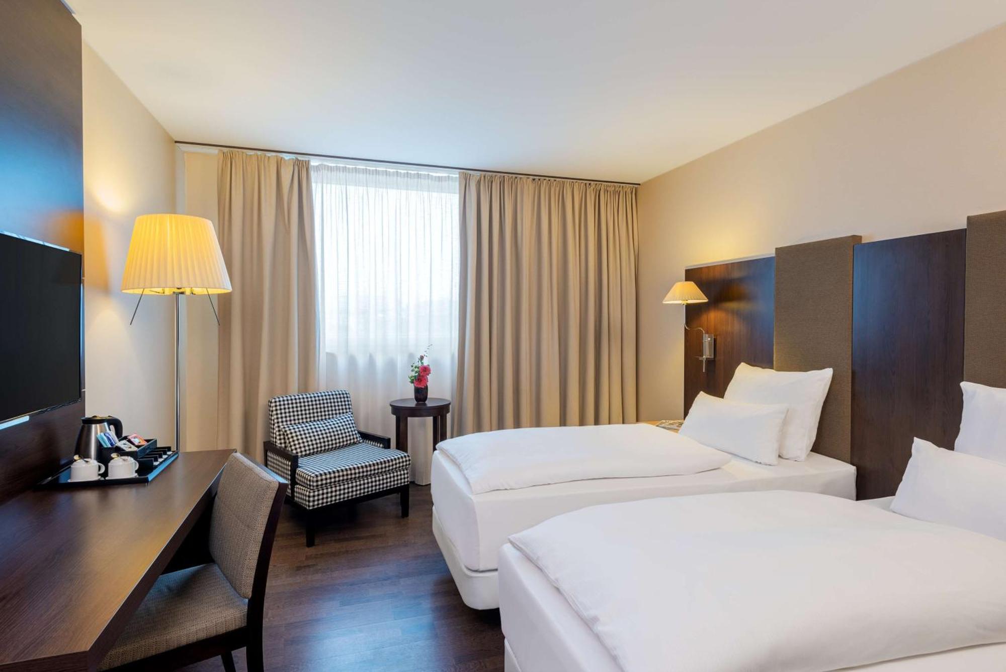 Nh Stuttgart Airport Hotel Filderstadt Exterior photo