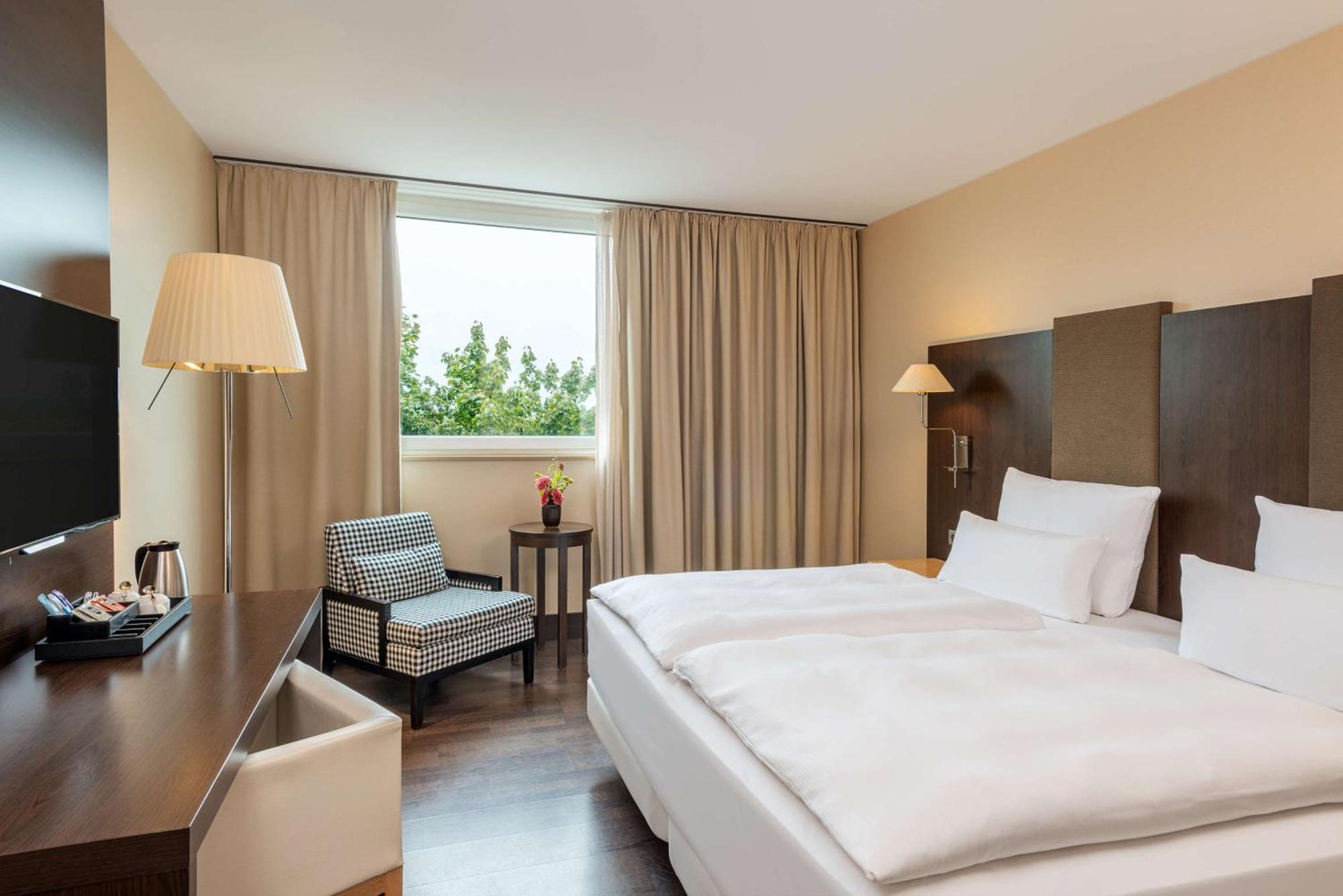 Nh Stuttgart Airport Hotel Filderstadt Exterior photo