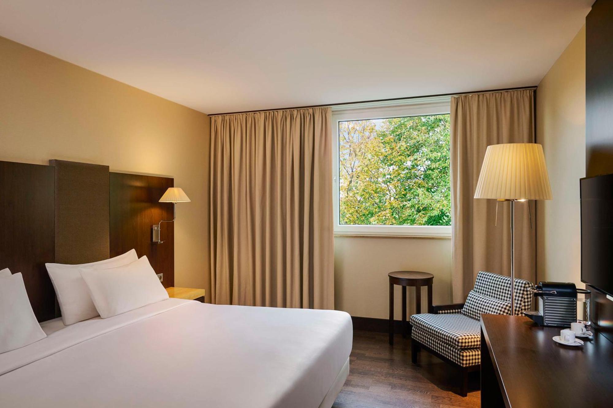Nh Stuttgart Airport Hotel Filderstadt Exterior photo